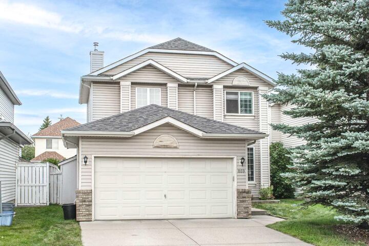 859 Harvest Hills Drive NE — photo 1
