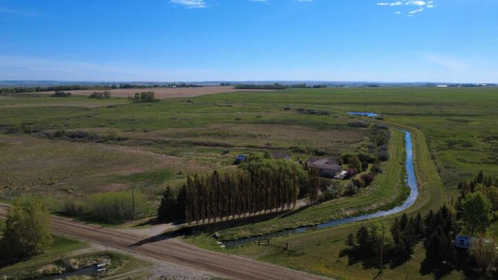 Property Photo: 244061 Range Road 251 AB T1P 0P1