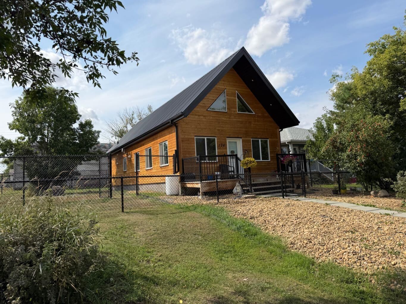 Property Photo: 104 1 Street W AB T0J 2C0