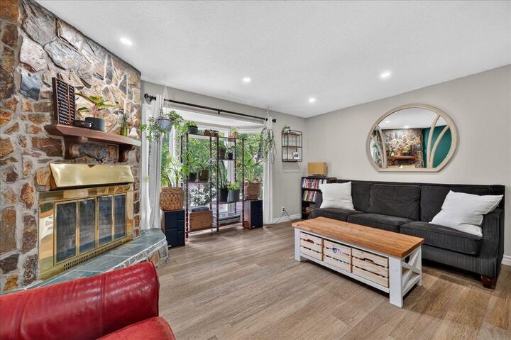 Property Photo: 57 Beacham Way NW AB T3K 1R7