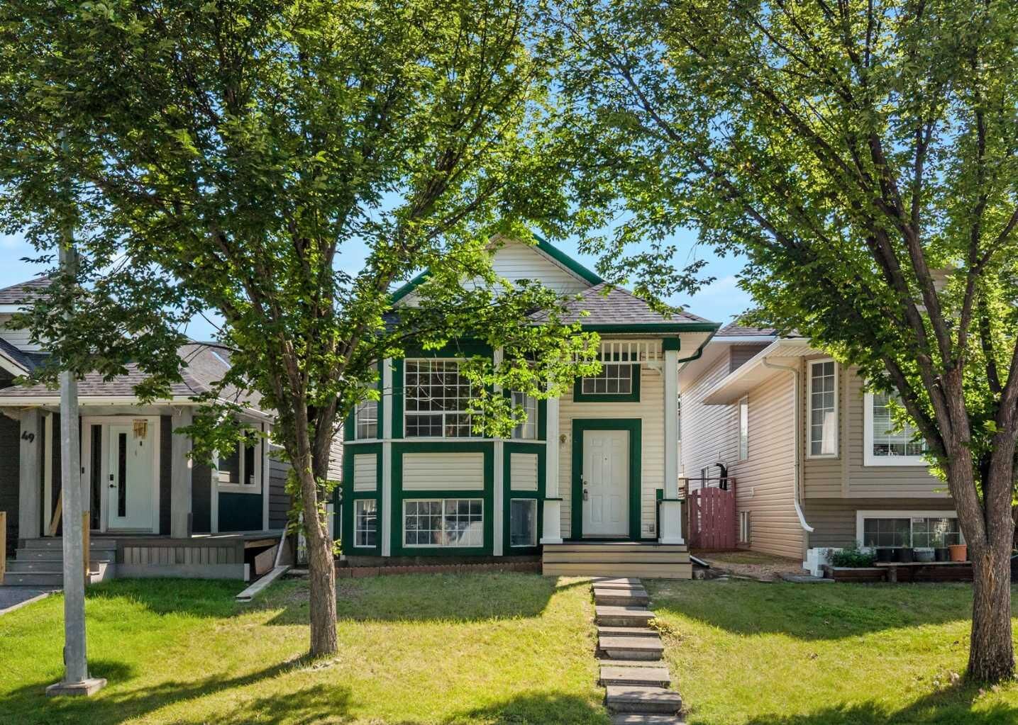 Property Photo: 45 Martinridge Crescent NE AB T3J 4S8