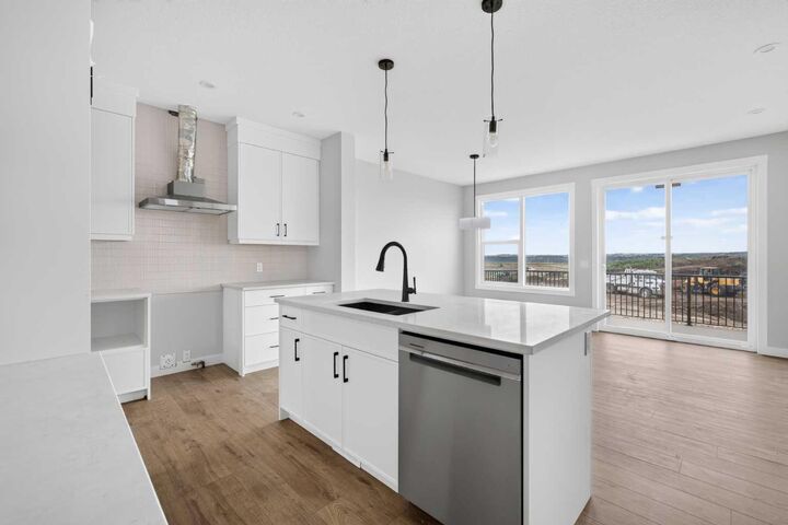 Property Photo: 31 Setonvista Grove SE AB T3M 4H9