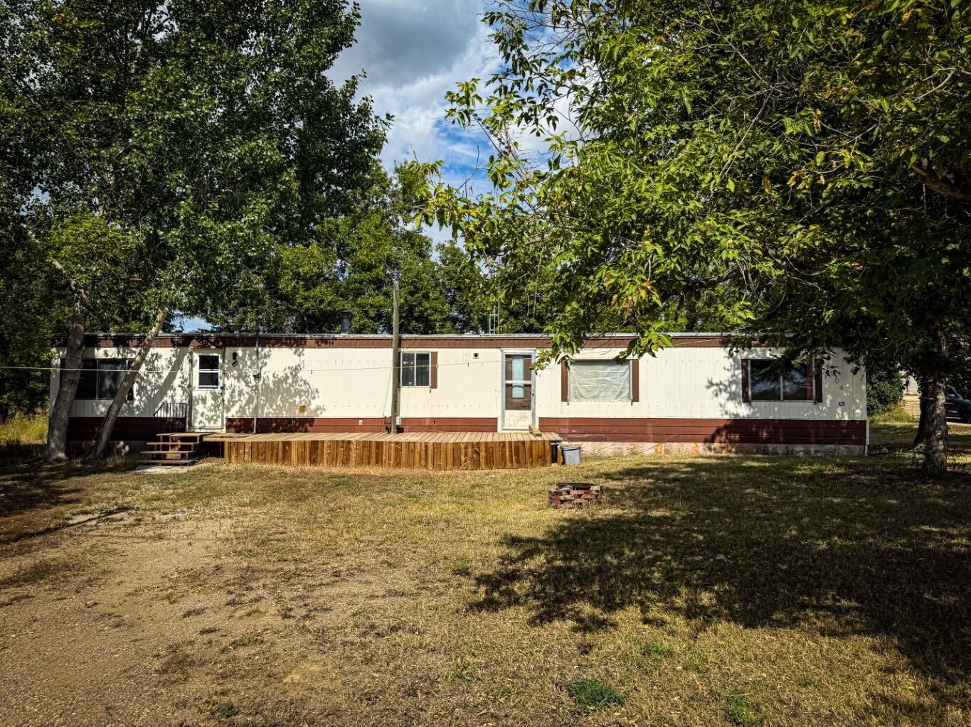 Property Photo: 4904 51 Street AB T0B 1K0