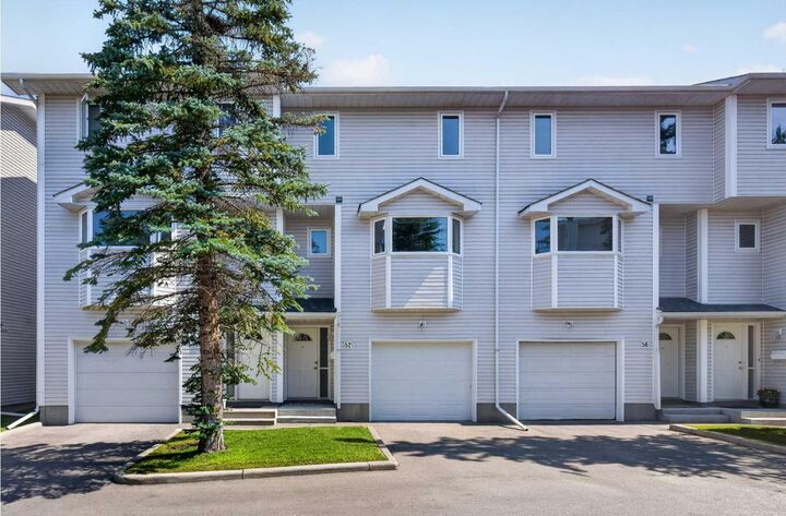 52 Glenbrook Villas SW — photo 1