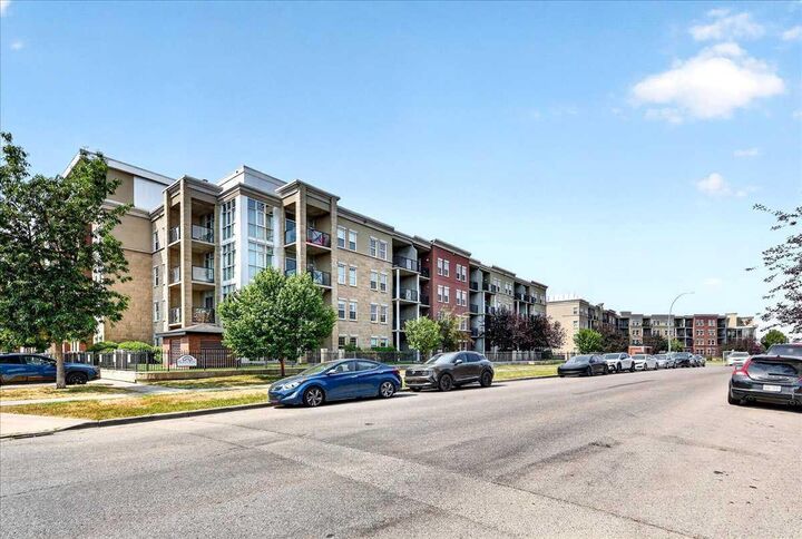 Property Photo:  11811 Lake Fraser Drive SE 5504  AB T2J 7J4 