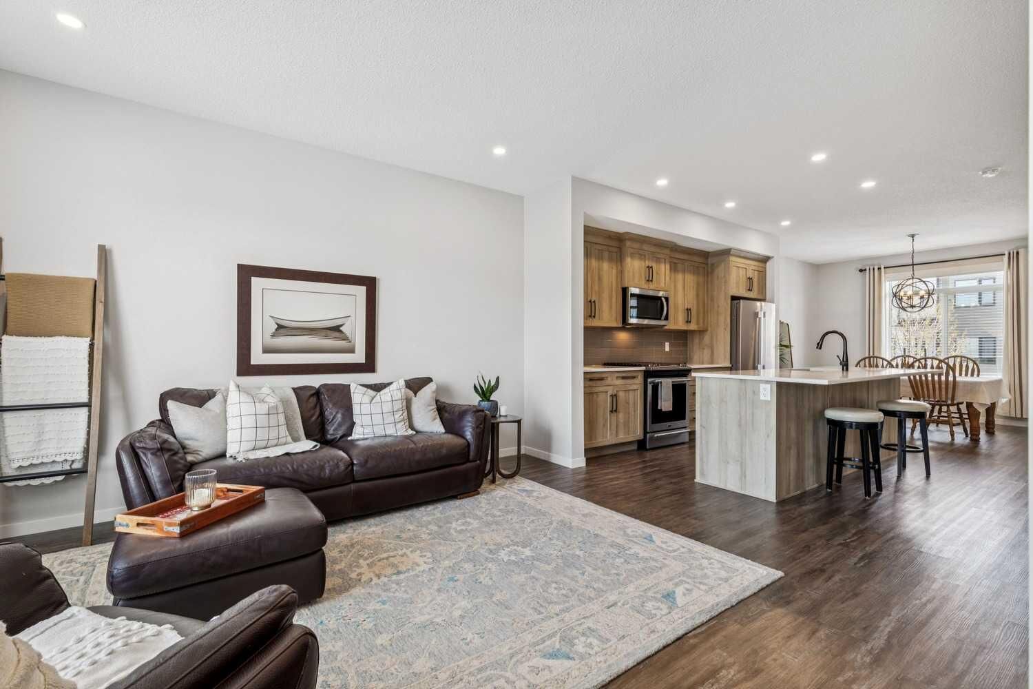 Property Photo: 43 Willow Crescent AB T1S 5S1