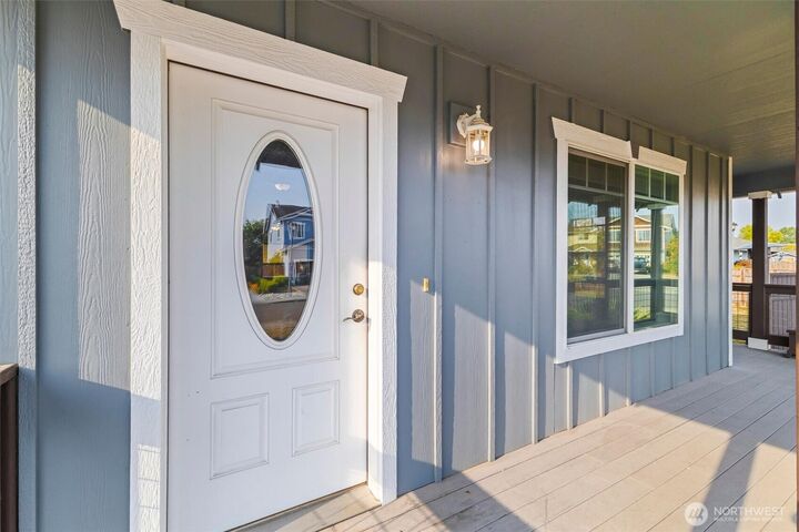Property Photo:  4840  Outrigger Loop  WA 98230 