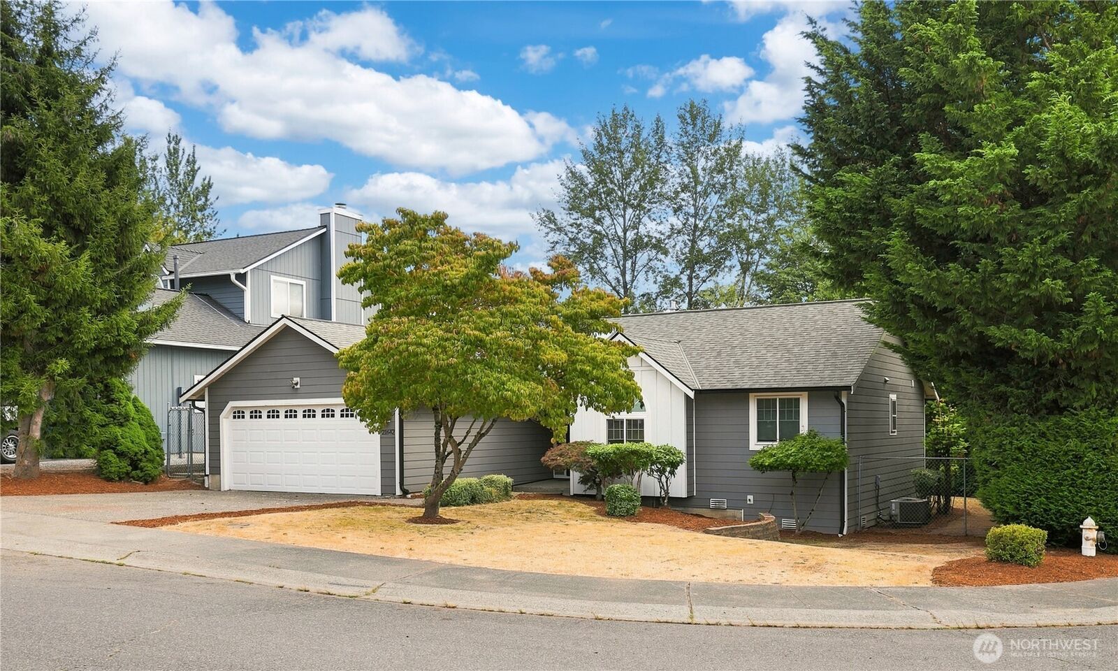 Property Photo:  21642  117th Place SE  WA 98031 