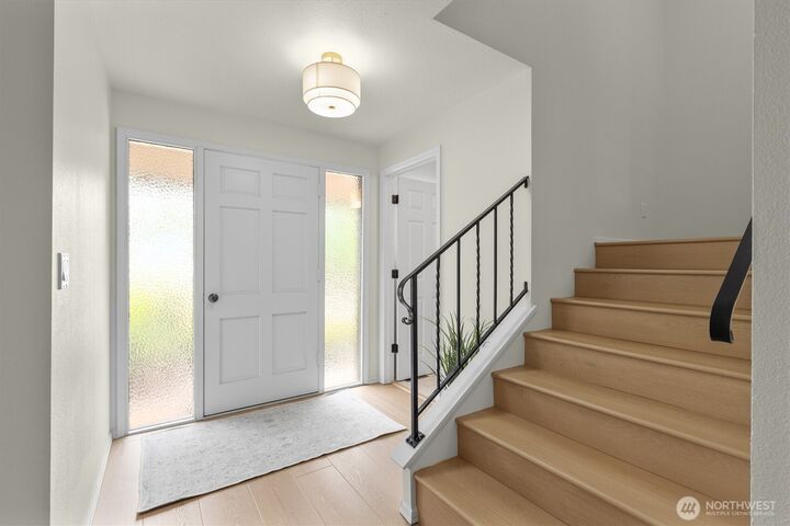 Property Photo:  1007  174th Avenue NE  WA 98008 