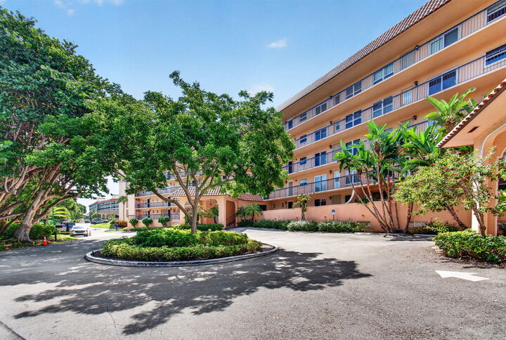 Property Photo:  2871 N Ocean Boulevard N V345  FL 33431 