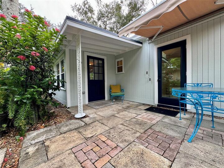 Property Photo:  737 SW 14th Avenue  FL 33312 