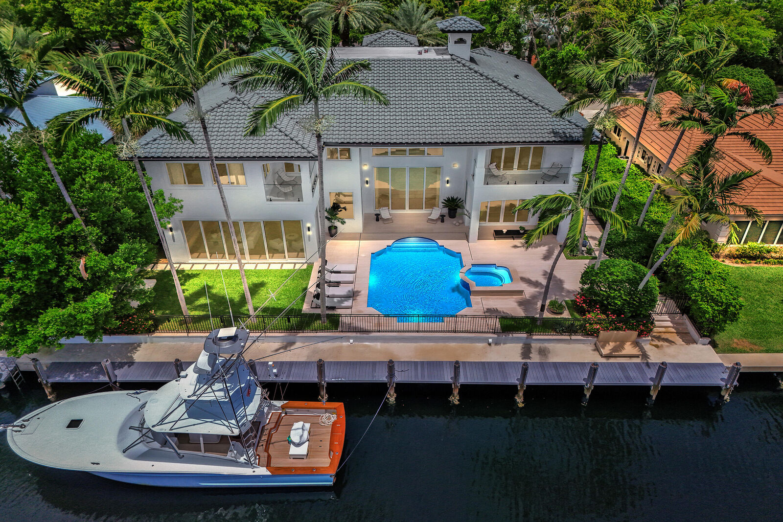 Property Photo: 30 S Compass Drive FL 33308