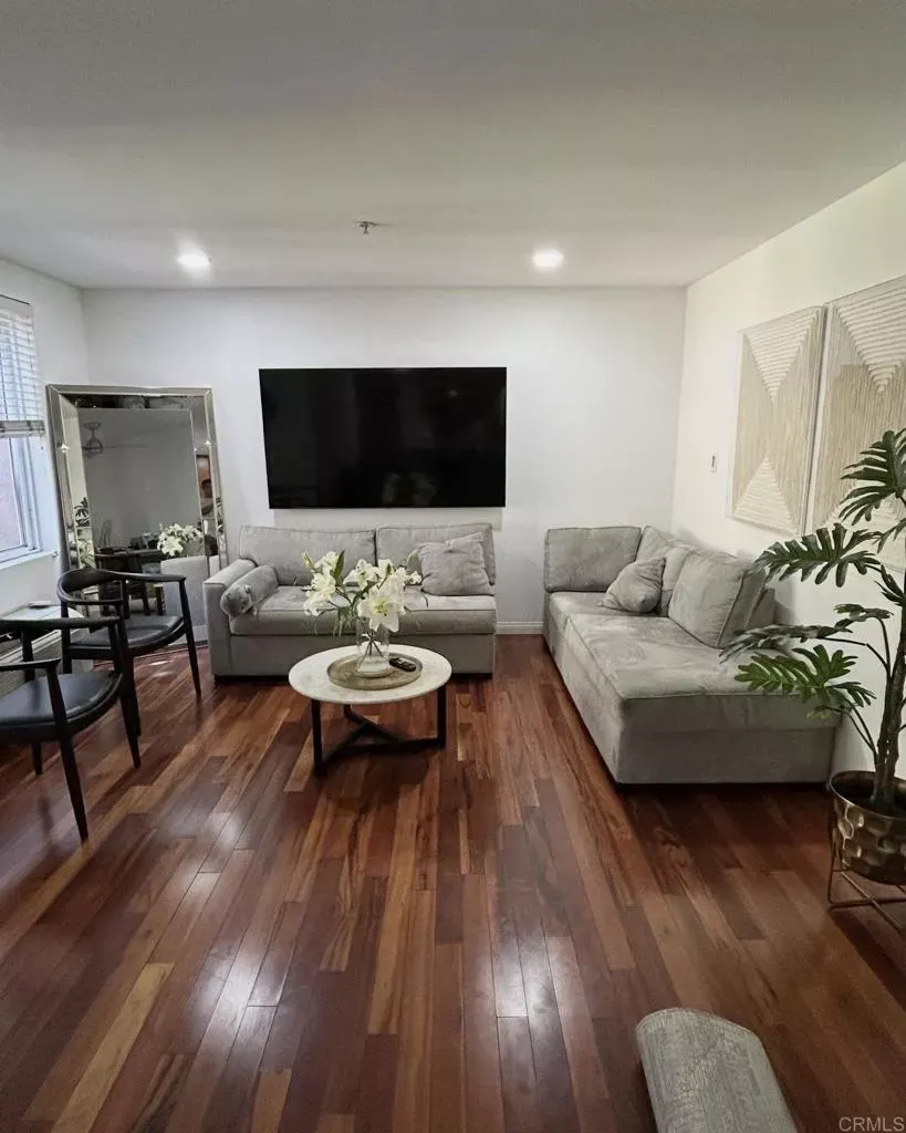 Property Photo: 1435 India Street 519 CA 92101