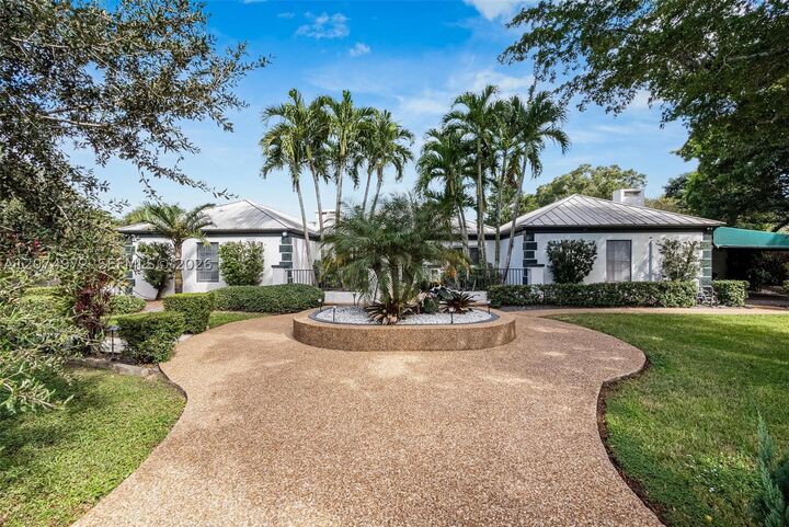 Property Photo:  11155 SW 40th St  FL 33328 