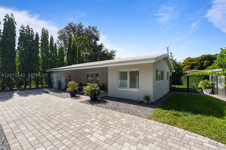 Property Photo: 932 Bird Rd FL 33146