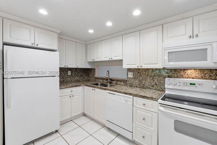 Property Photo:  8420 SW 133rd Ave Rd 105  FL 33183 