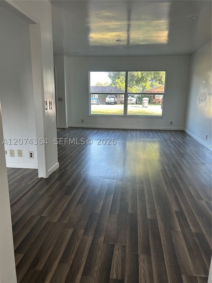 Property Photo:  110 Broward 1  FL 33884 