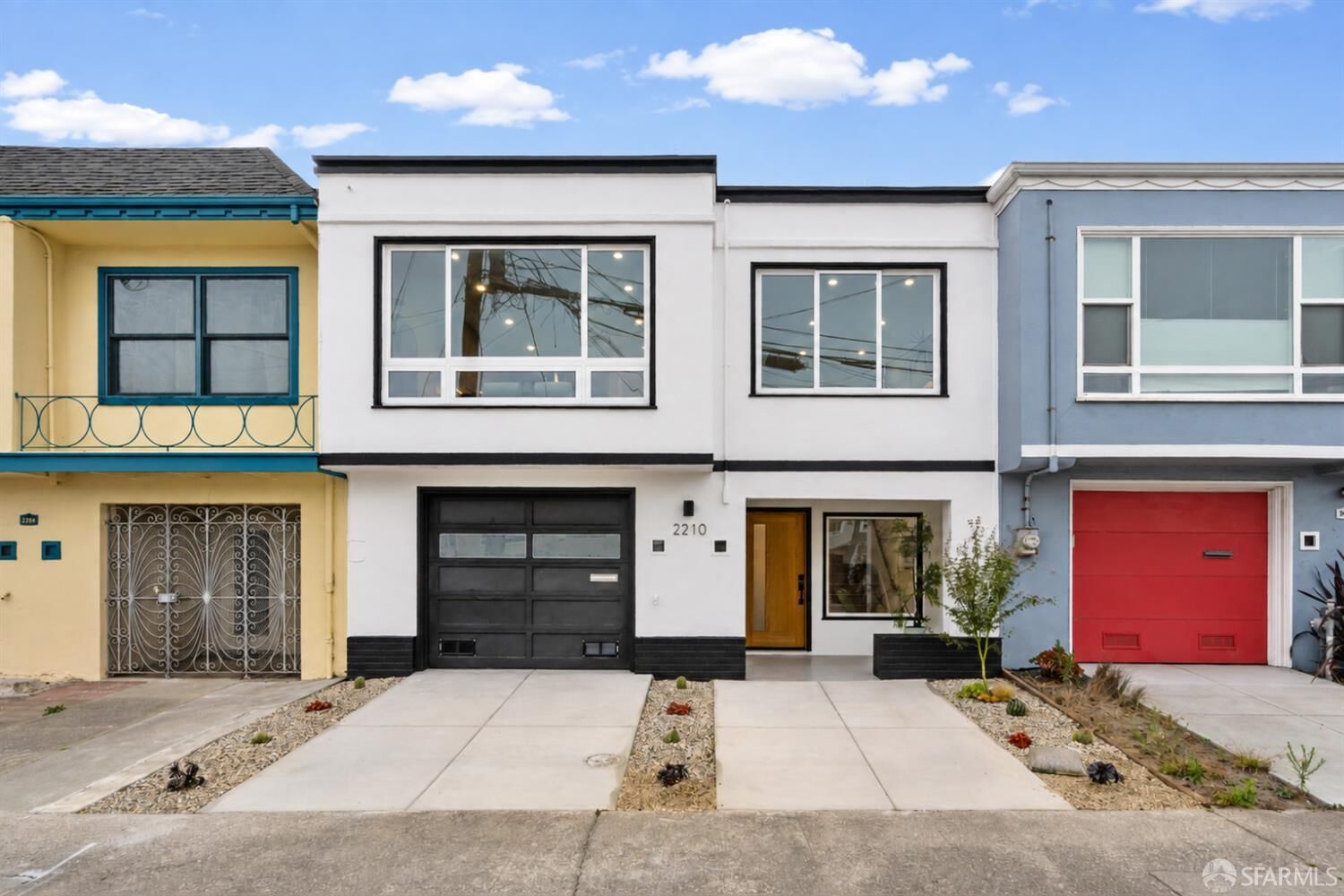 Property Photo:  2210 39th Avenue  CA 94116 