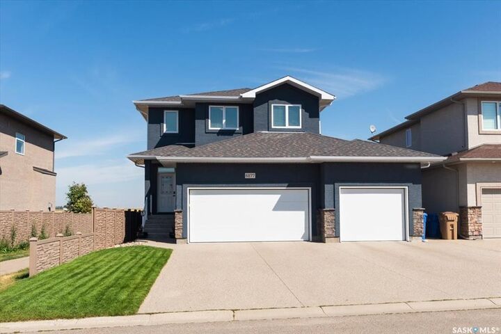 6877 Maple Vista Drive — photo 1