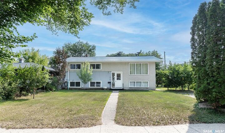 2113 Louise Avenue — photo 1
