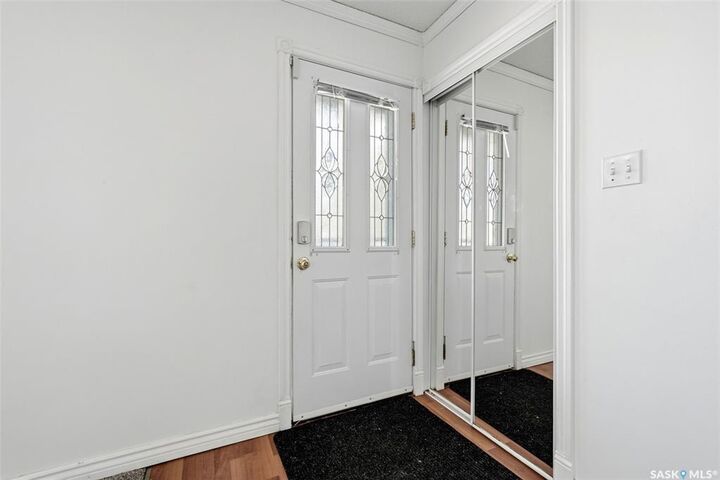 Property Photo:  1410 4th Avenue N  SK S4R 0T1 