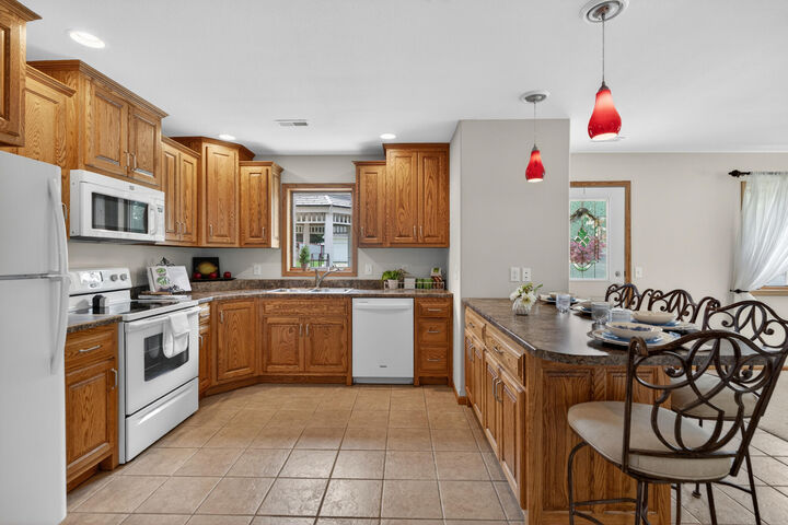 Property Photo: 222 W 2nd Street IA 51401