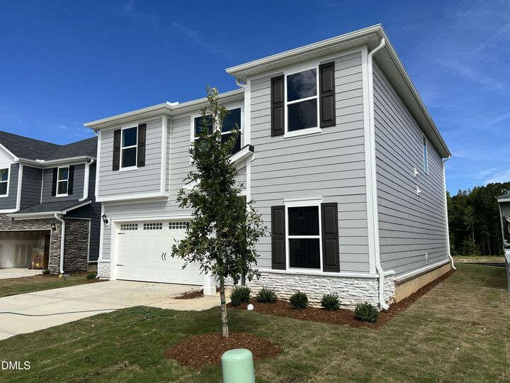 Property Photo: 2433 Rosewood Bluff Drive NC 27597