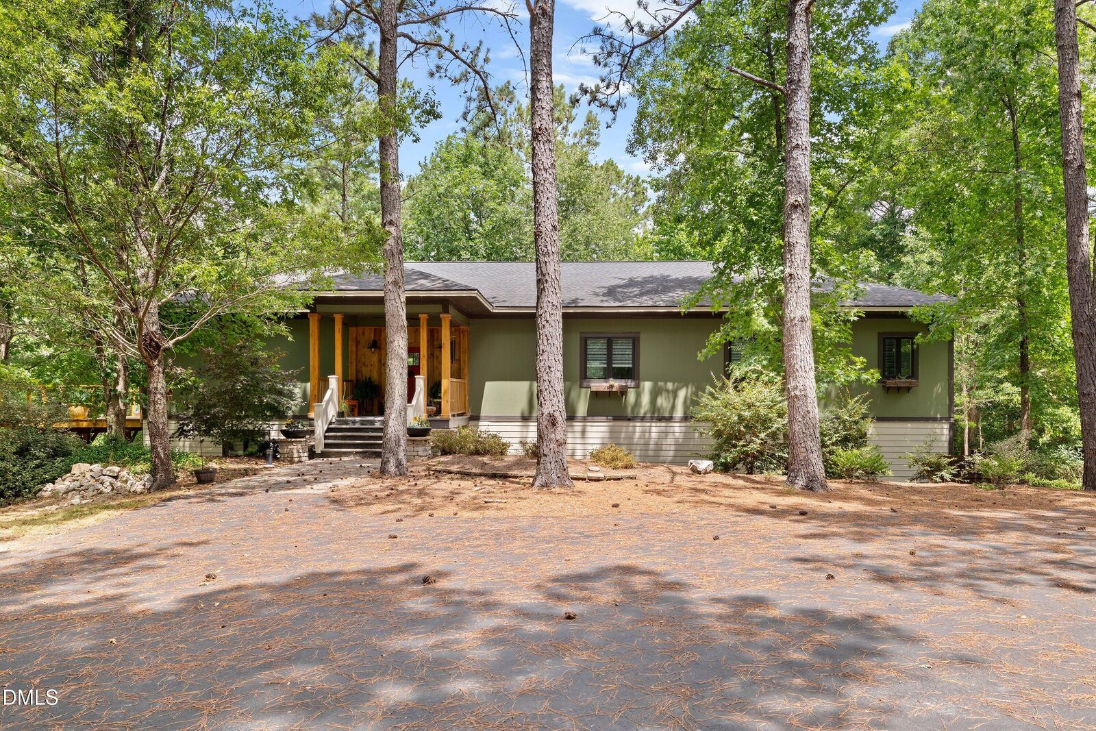 Property Photo: 218 Saponi Trail NC 27526