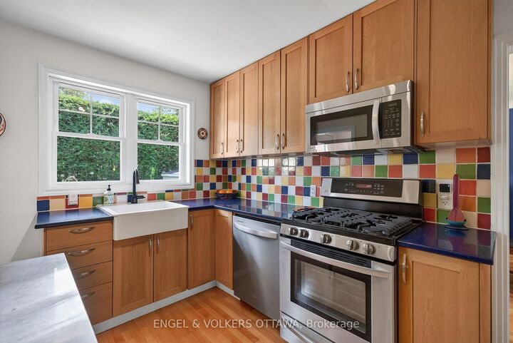 Property Photo:  134 Rachael Avenue  ON K1H 6C6 