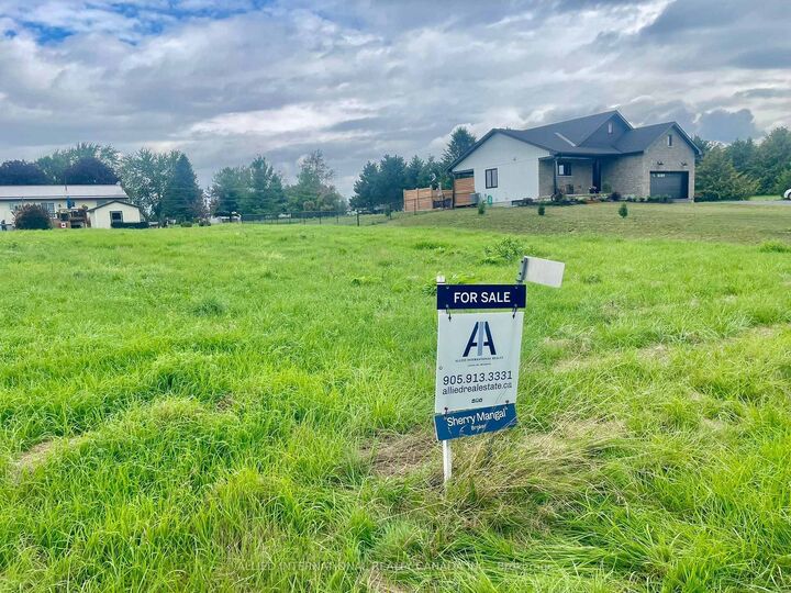 Photo de la propriété:  Lot 51 Bayview Drive  ON K7R 3K8 
