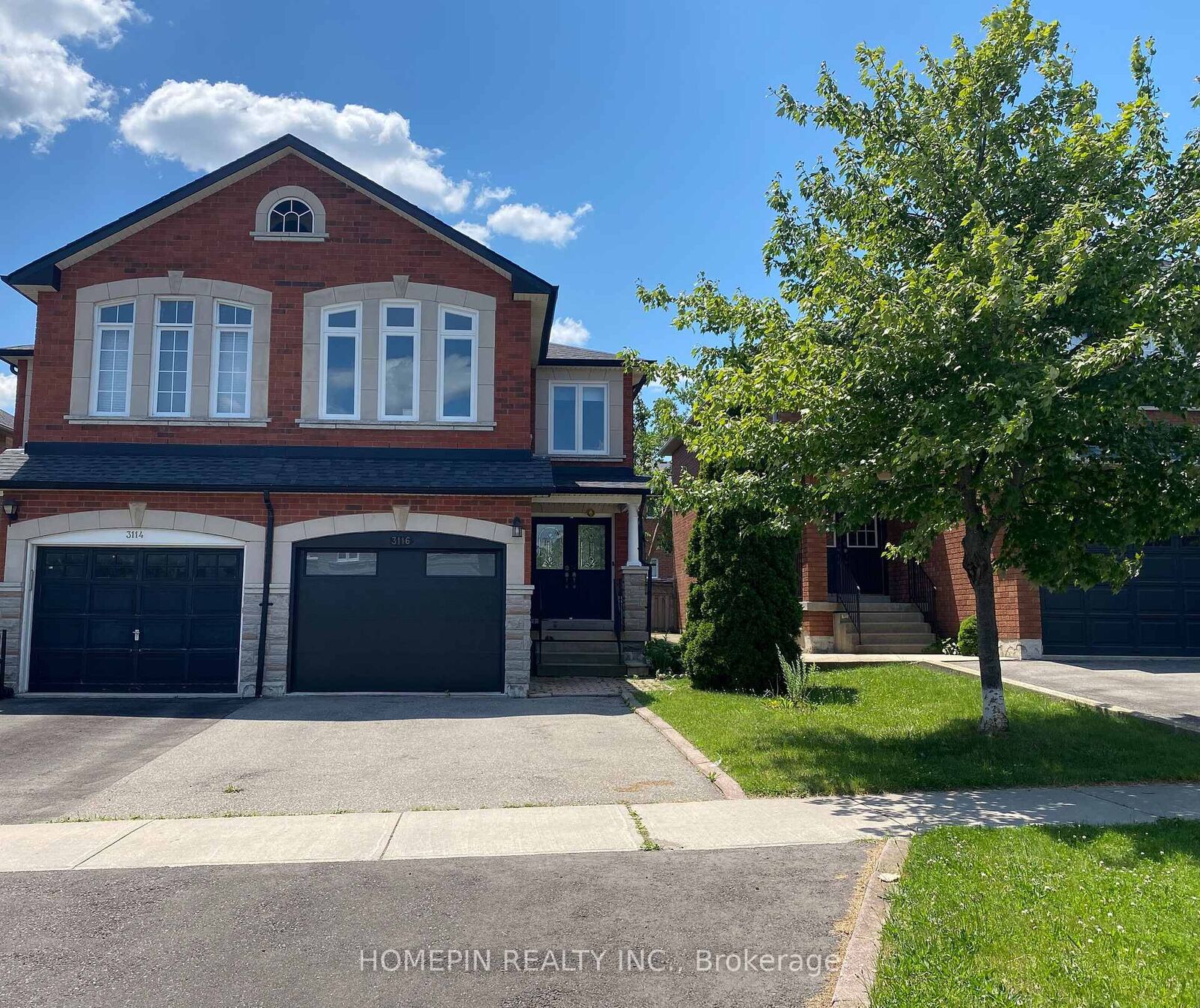 Property Photo:  3116 Wheatstone Avenue  ON L5B 4J5 