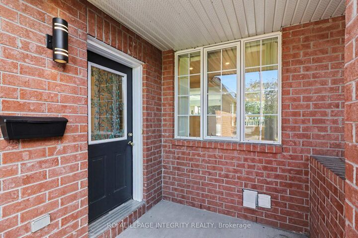 Property Photo: 15 Angus Drive ON K2L 4E6