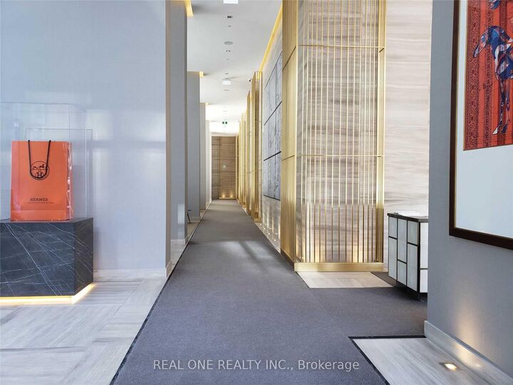 Property Photo:  50 Charles Street E 1713  ON M4Y 1T1 