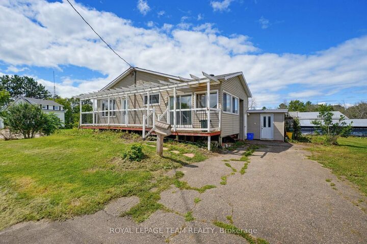 Property Photo: 550 Giroux Street ON K8A 4G5
