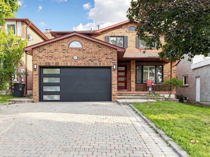 58 Marchwood Crescent — photo 1