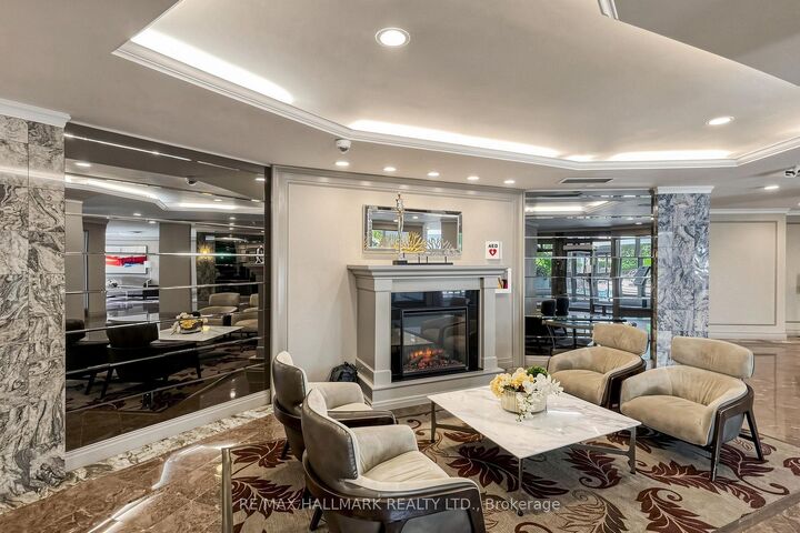 Property Photo: 7905 Bayview Avenue 1022 ON L3T 7N3