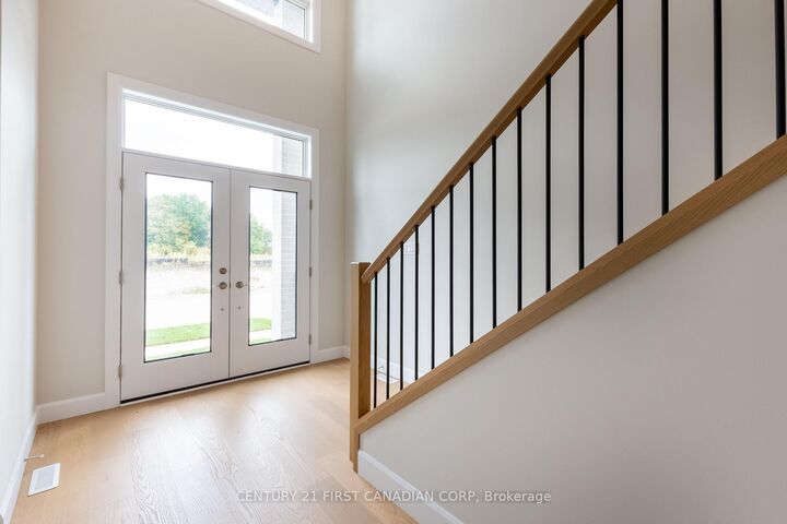 Property Photo:  6453 Royal Magnolia Avenue  ON N6P 0K2 