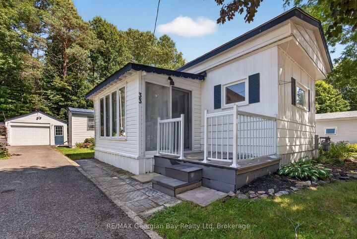 Property Photo: 525 Midland Point Road 33 ON L4R 5G9
