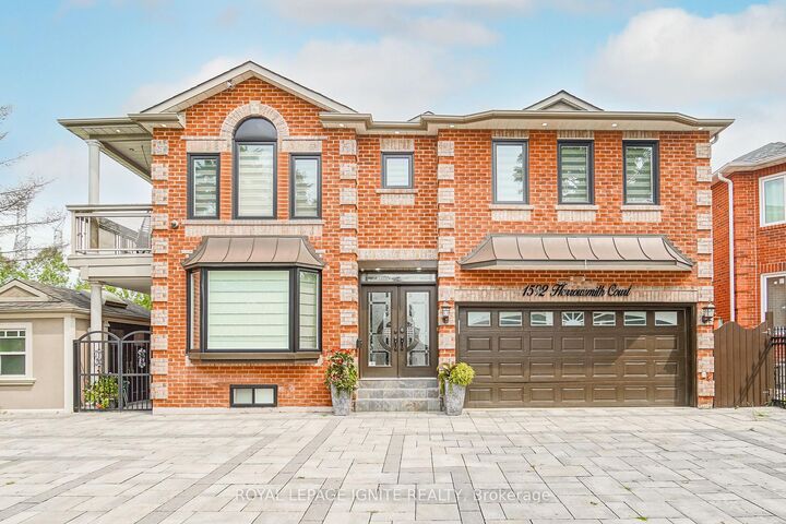 1592 Harrowsmith Court N — photo 1