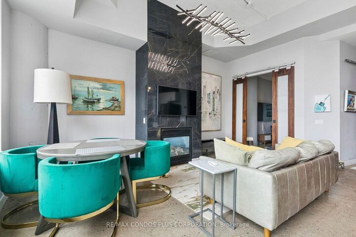Property Photo:  155 Dalhousie Street 647  ON M5B 2P7 