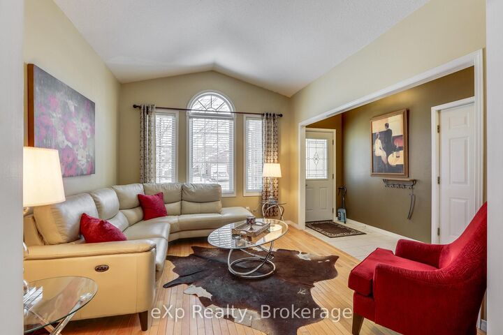 Property Photo: 547 Forest Creek Place ON N5Y 5T7