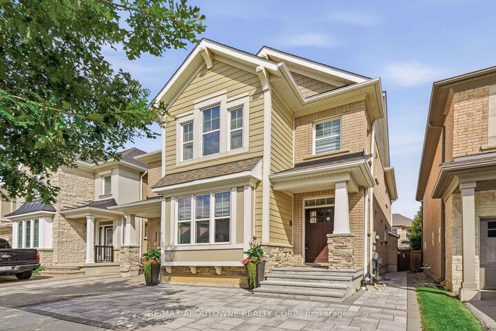 Property Photo: 290 Wisteria Way ON L6M 1L6