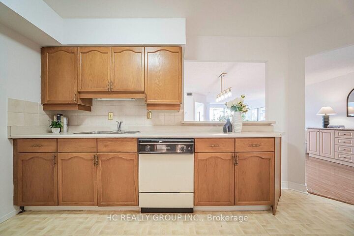 Property Photo: 175 Bamburgh Circle 417 ON M1W 3X8