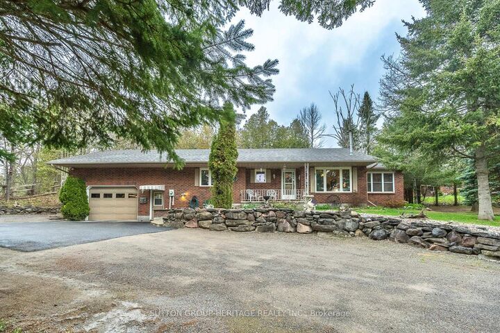 Property Photo: 228 Pirates Glen Drive ON K0M 1A0