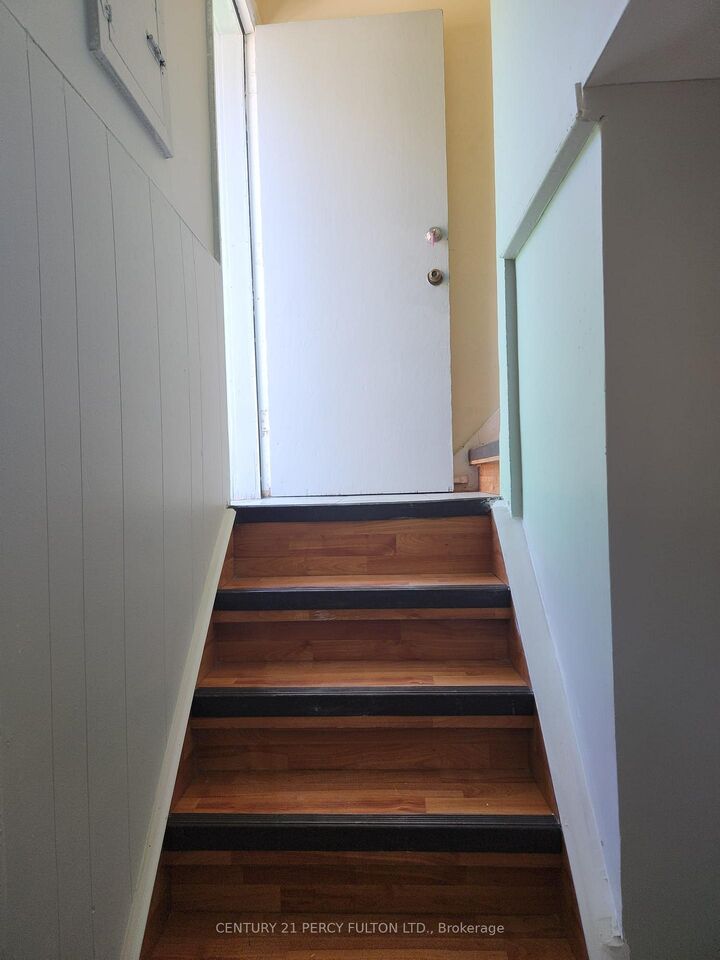 Property Photo: 19 Lynvalley Crescent Bsmt 1 ON M1R 2V1