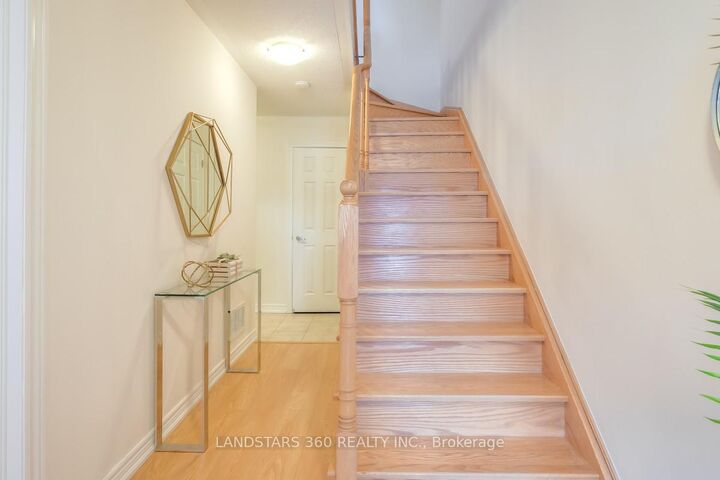 Property Photo: 9922 McCowan Road ON L3P 3J3