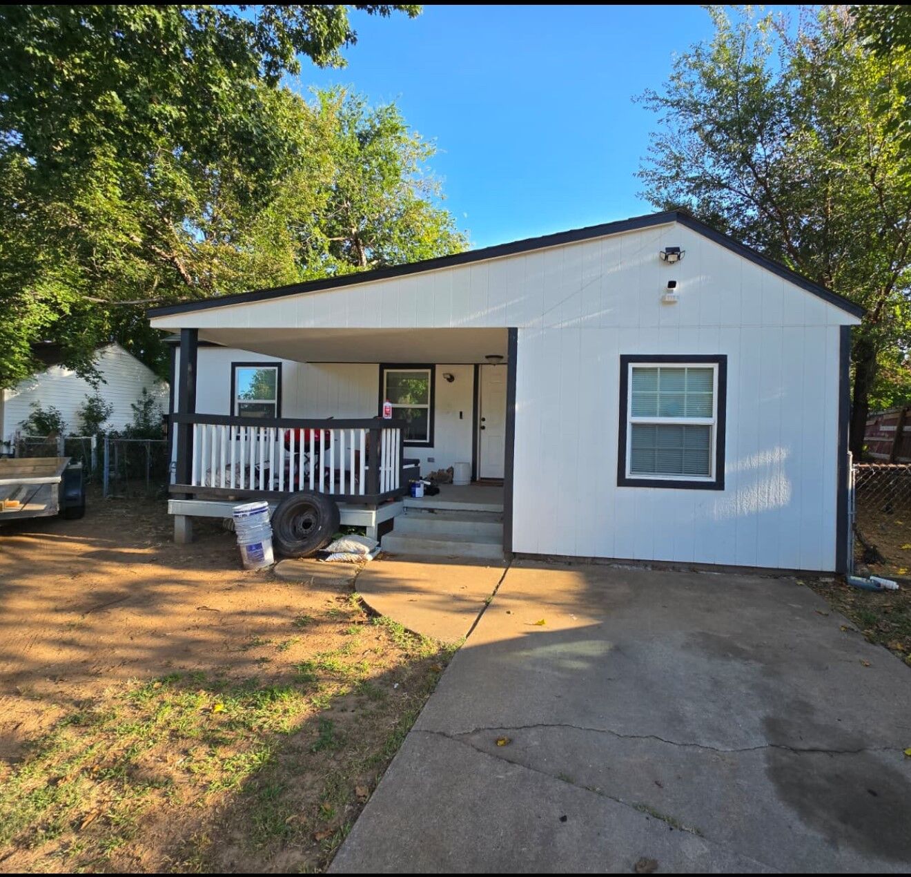 Property Photo:  2718 E Newton Place  OK 74110 