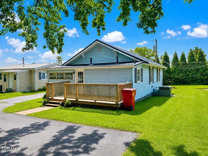 Property Photo: 508 University Parkway TN 37604