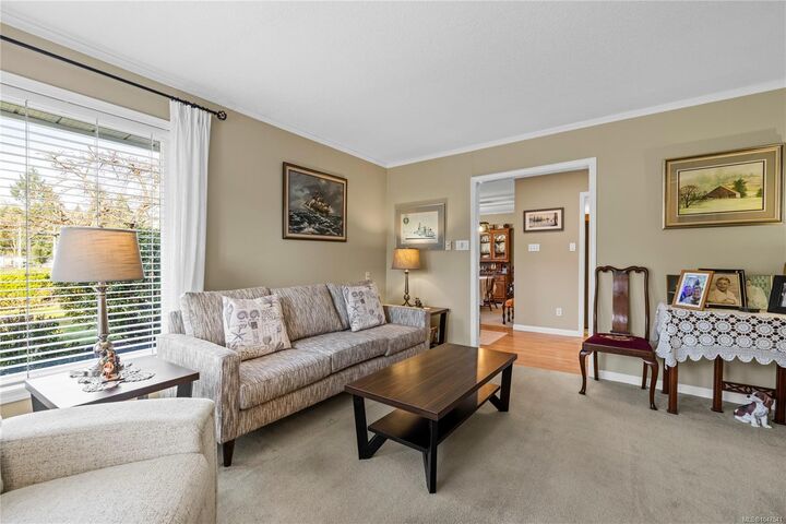 Property Photo: 521 Birch Ave BC V9K 1K4