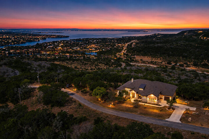 Property Photo:  235 Chestnut Crossing  TX 78611 